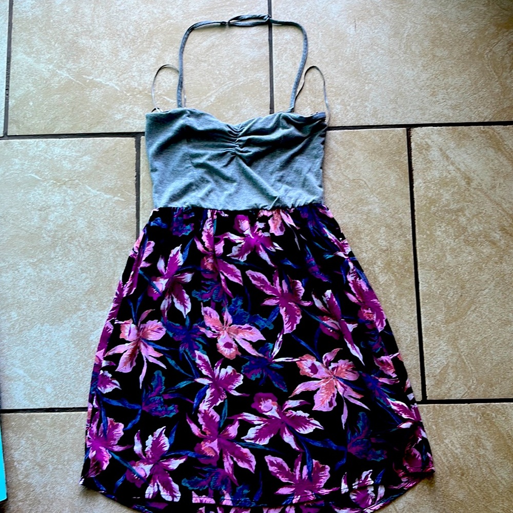 Roxy floral dress size small
